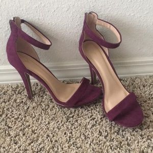 High Heeled Burgandy Shoes